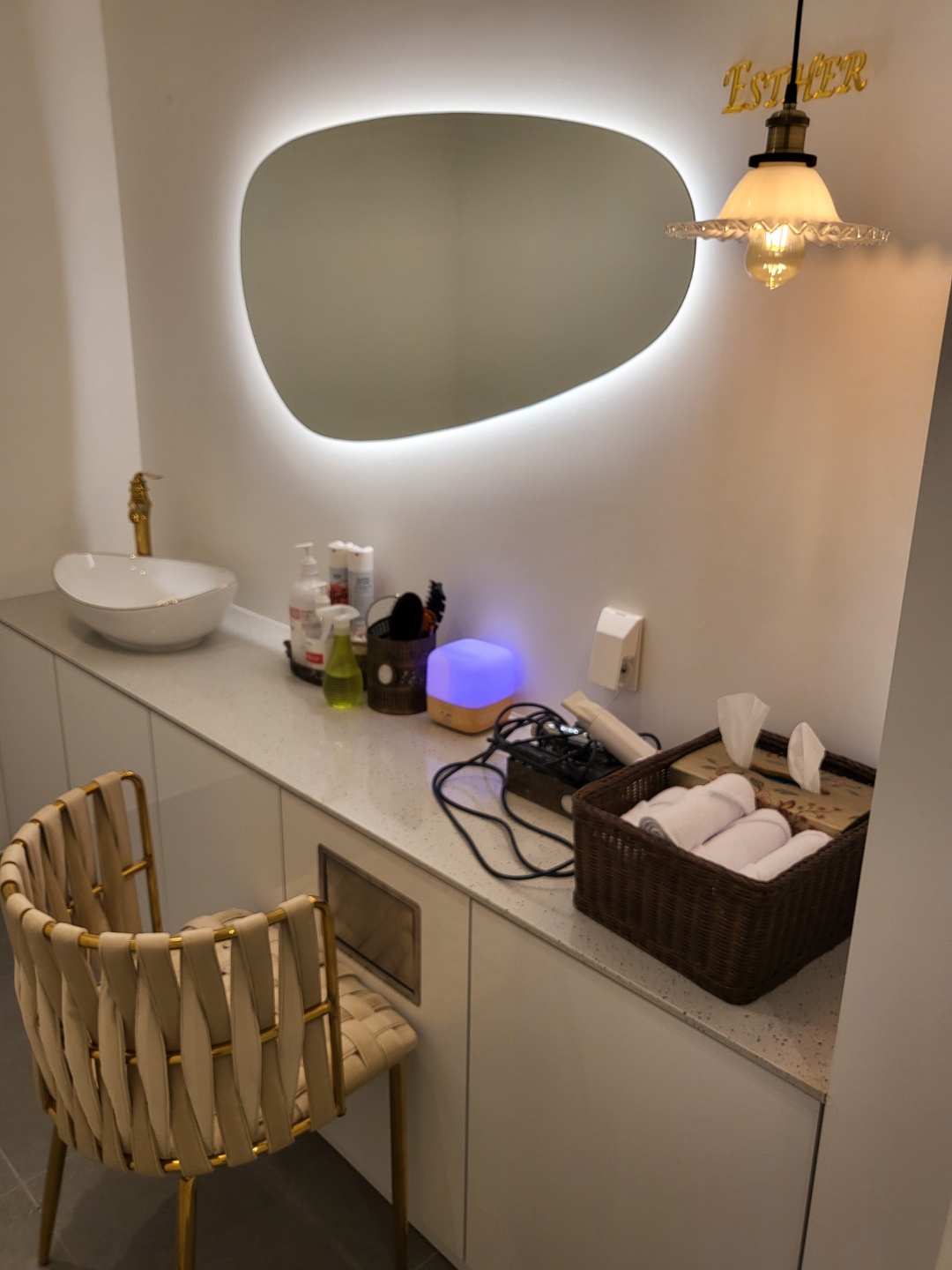 서울 강동 에스더스킨앤바디 - 피부 개선 프로그램