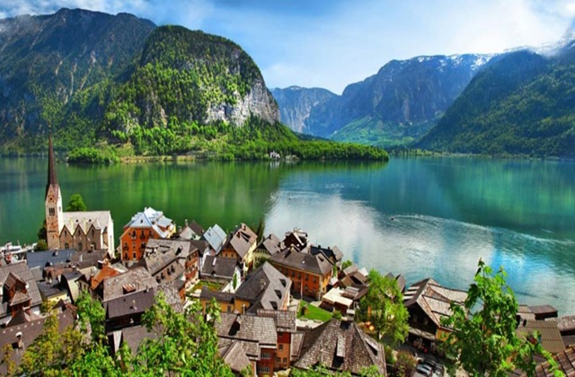 프라하에서 체스키크롬로프 - 할슈타트 - 볼프강제 / 트라운제 - 잘츠부르크 도착 투어