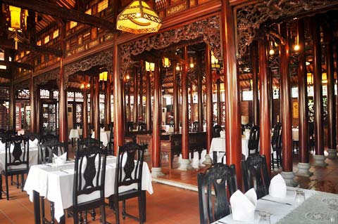 다낭/호이안 출발: 후에 데이 투어 (가이드, 하이반패스, 공항 드랍, 점심 식사, 입장권 포함)