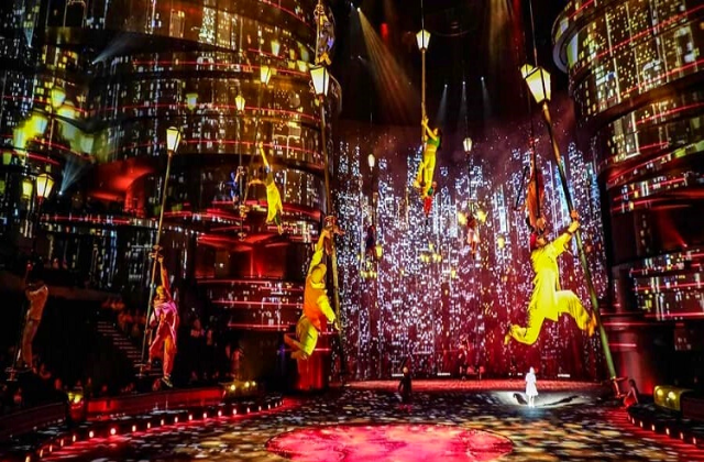 Dubai: La Perle by Dragone Show Ticket