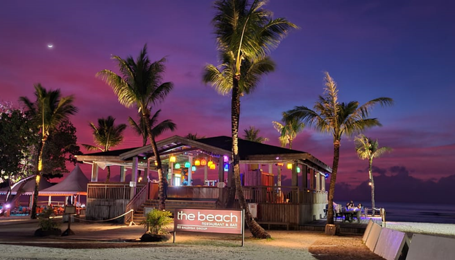 Guam The Beach Bar & Restaurant: Surf & Turf Special