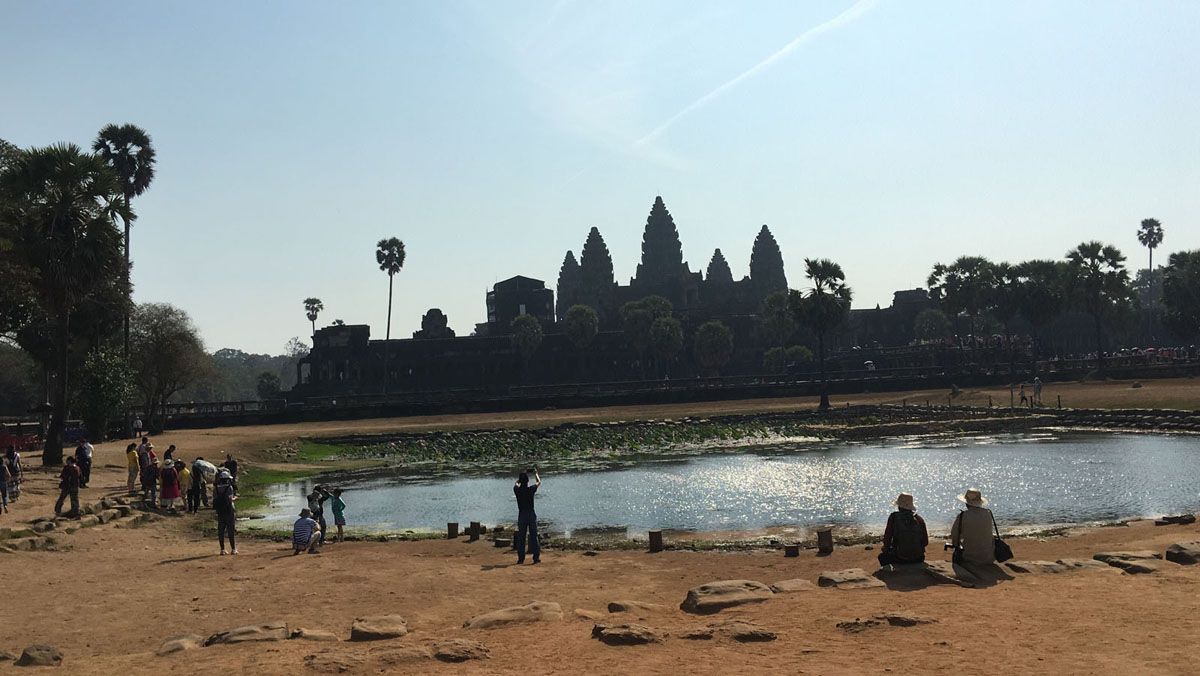 앙코르와트와 바이욘 & 타프롬, 반테이쓰라이 엑설런트 투어
