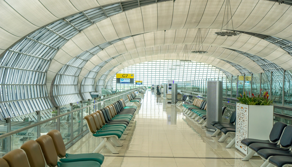 Suvarnabhumi Airport VIP Fast-Track Immigration Service
