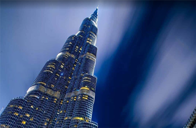 Burj Khalifa 124th & 125th Floor Observatory + Sky Views Observatory & Skywalk Ticket