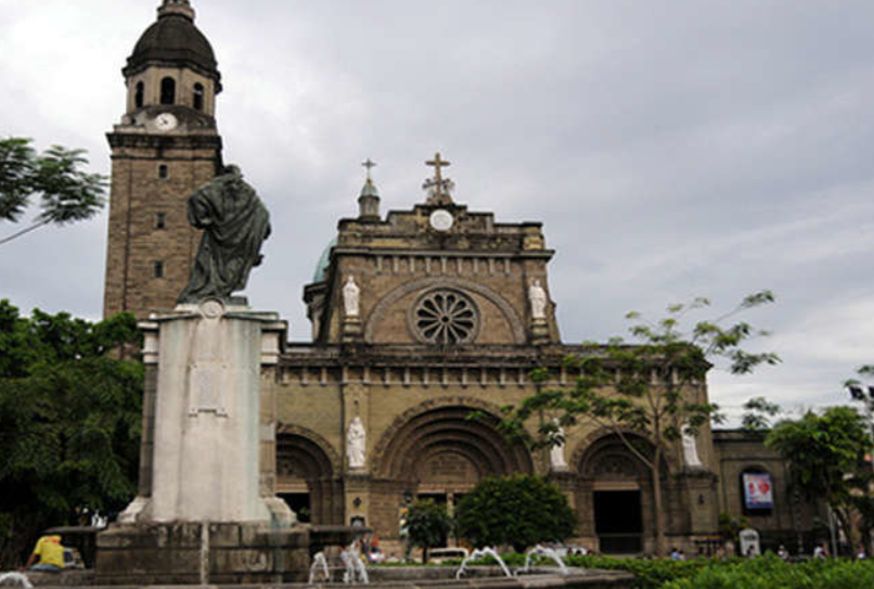 마닐라 프라이빗 시티 투어 (인트라무로스, 대성당, 산티아고 요새, 필리핀국립박물관)