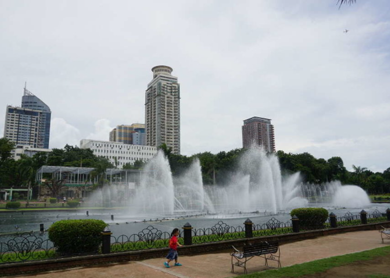 마닐라 프라이빗 시티 투어 (인트라무로스, 대성당, 산티아고 요새, 필리핀국립박물관)