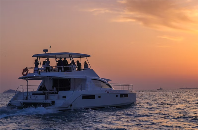 Dubai Marina Luxury Sunset Yacht Tour