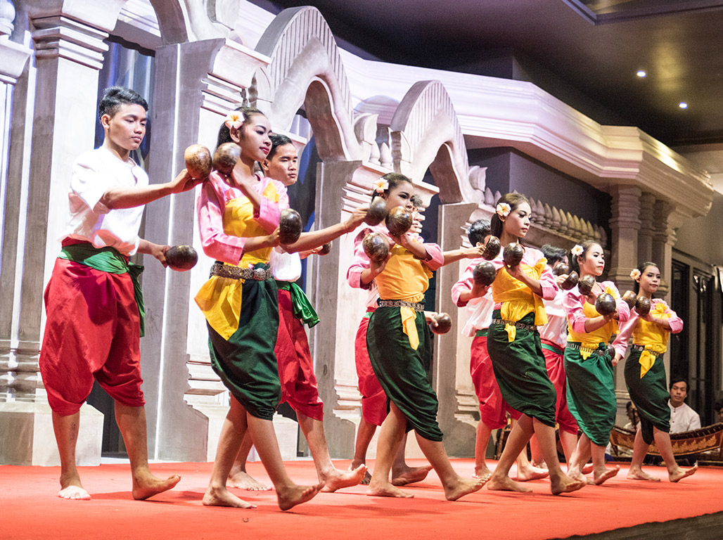 씨엠립 모라콧 앙코르 레스토랑 (압사라 댄스 공연 관람)