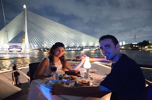 방콕 차오프라야 프린세스 선셋 디너 크루즈