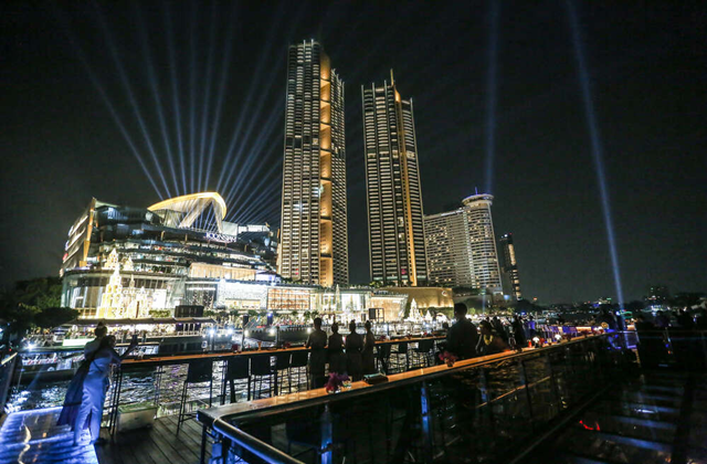 방콕 반얀트리 사프란 디너 크루즈