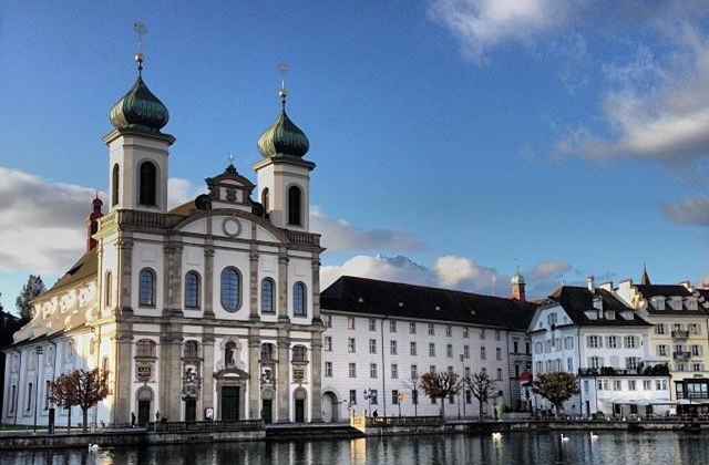 루체른 시내 단독 투어 (리기, 융프라우, 필라투스 / 차량 픽업 & 샌딩)