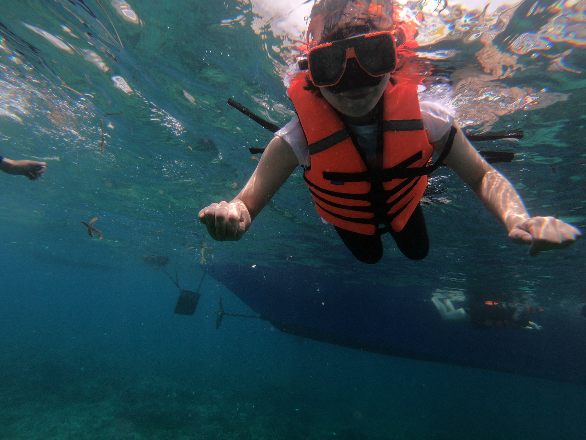 보라카이 미스터 크리스탈 레드 호핑투어 (크리스탈코브 + 바베큐 뷔페 + 카와스파 + 스노클링)