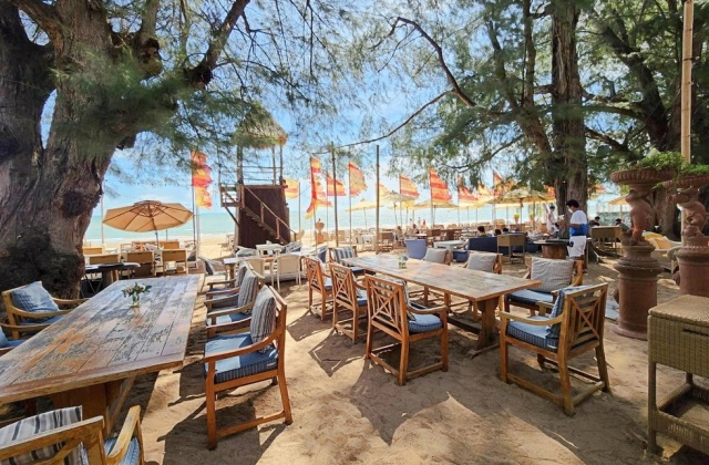 パタヤ・カオキアウオープン動物園＆ケーブビーチクラブプライベートツアー