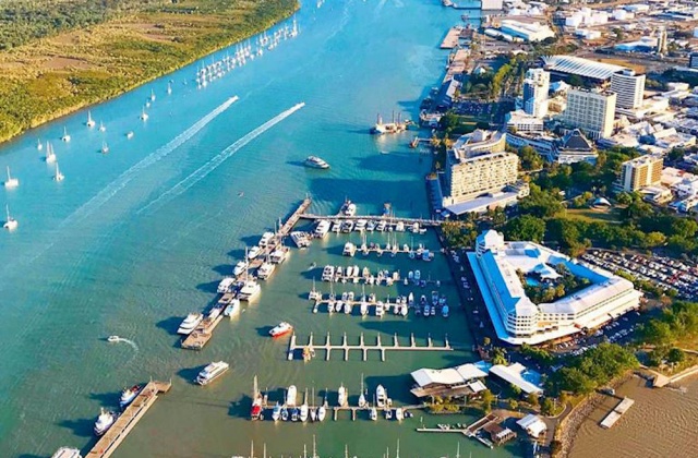 Cairns Great Barrier Reef Scenic Flight Tour