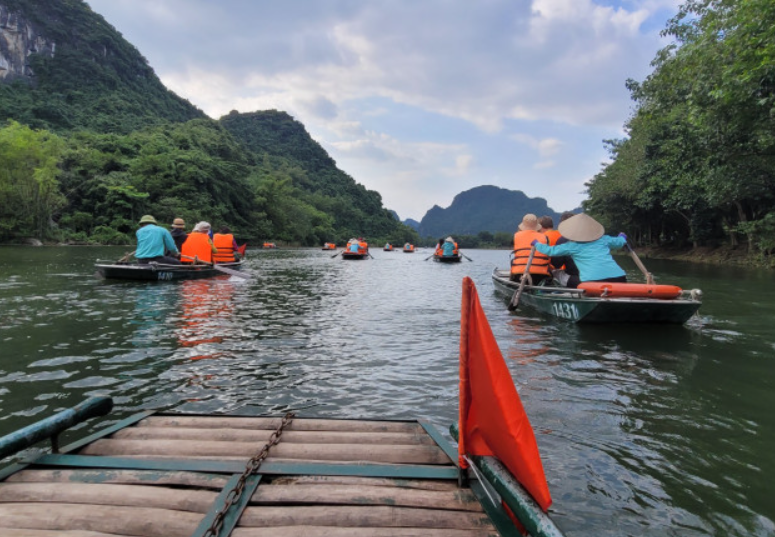 Hanoi Ninh Binh Hoa Lu & Trang An, Hang Mua Full Day Tour