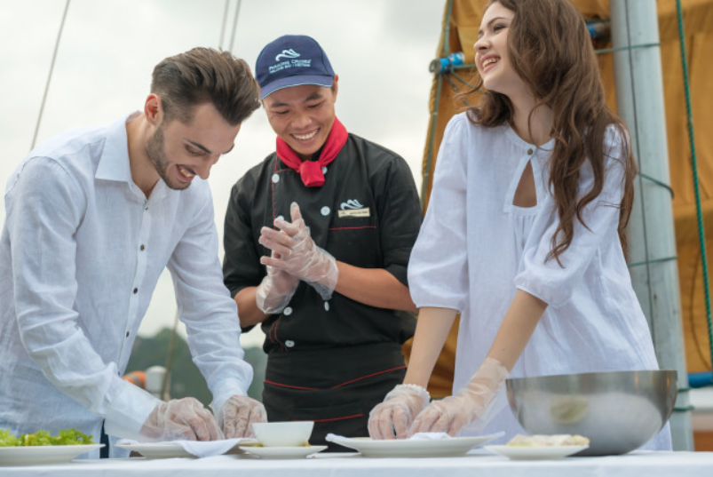 [1박2일] 하노이 출발: 하롱베이 세나 5성급 크루즈 투어