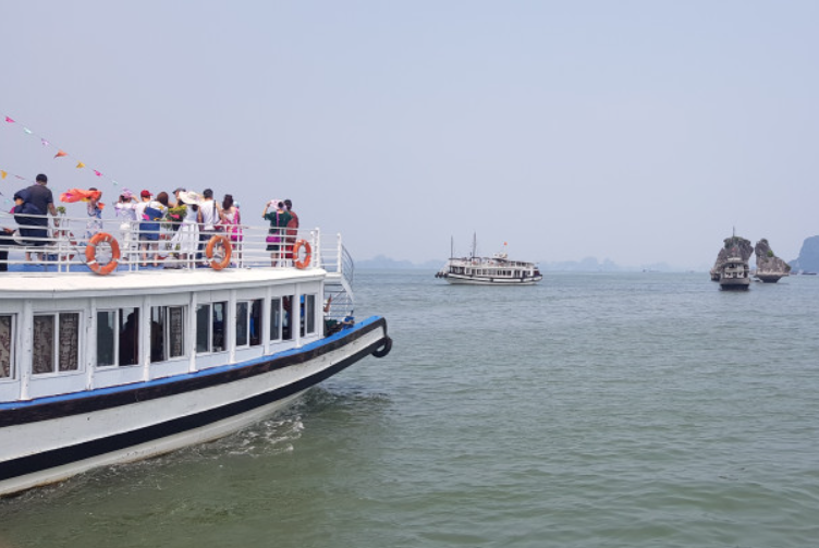 Halong Bay Limousine Day Tour