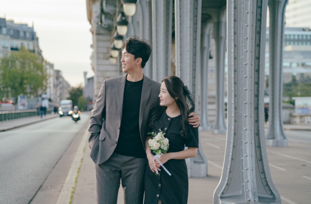 파리 에펠탑 로맨틱 스냅 투어 by 리얼스타일