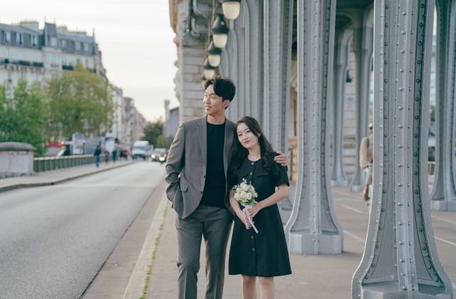 파리 에펠탑 로맨틱 스냅 투어 by 리얼스타일