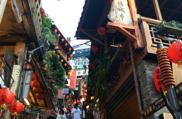 [오늘두여행] 대만 예스폭지 야경 버스투어 (100% 출발확정 / 오후12시 30분 출발 / 라오허제 하차가능)