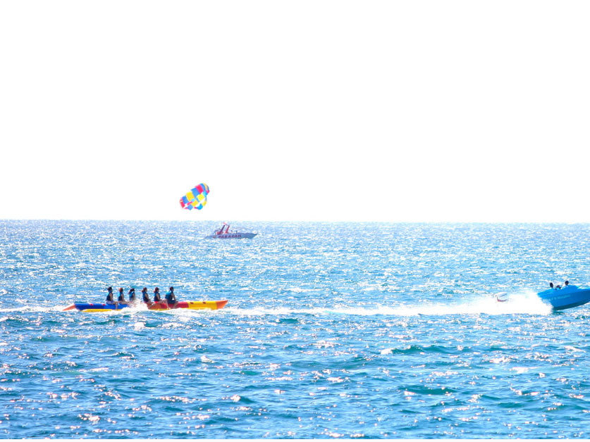 Kota Kinabalu: Sapi Island Hopping Tour & Water Sports