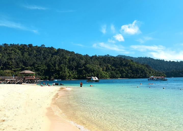 Kota Kinabalu: Sapi Island Hopping Tour Package