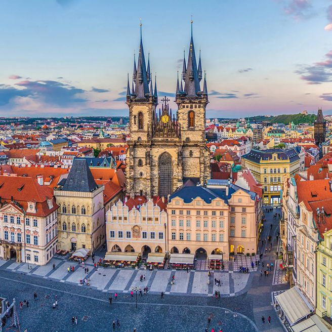클라라 가이드와 함께하는 프라하 완전 정복 투어 - 10인 소규모 투어
