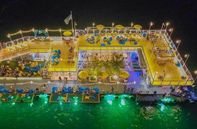 パタヤ・水上マーケット＆船上カフェエクスクルーシブツアー