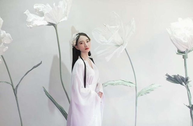 헬로우 푸켓 스튜디오 태국 전통 의상 대여