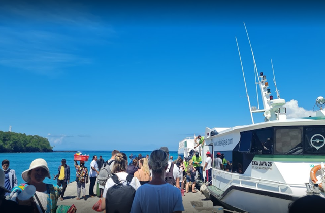 バリ - ギリ・トラワンガンファストフェリーチケット