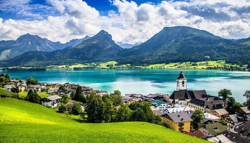 잘츠부르크 출발 - 체스키크룸로프 - 고사우제 - 할슈타트 - 프라하 도착 (투어&샌딩)