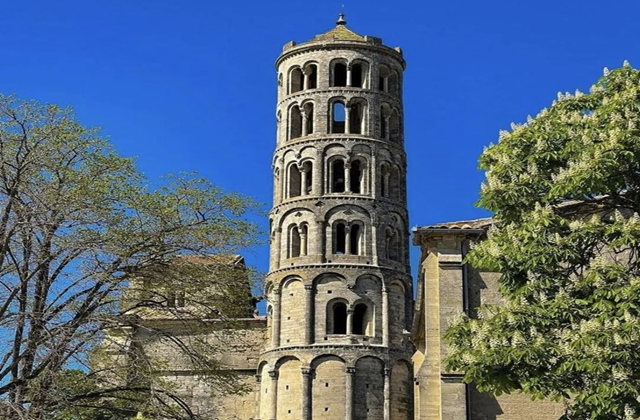 [이유투어] 아비뇽 출발: 님 그리고 퐁듀갸드 - 유제스 로마 올로드 역사 속으로 투어
