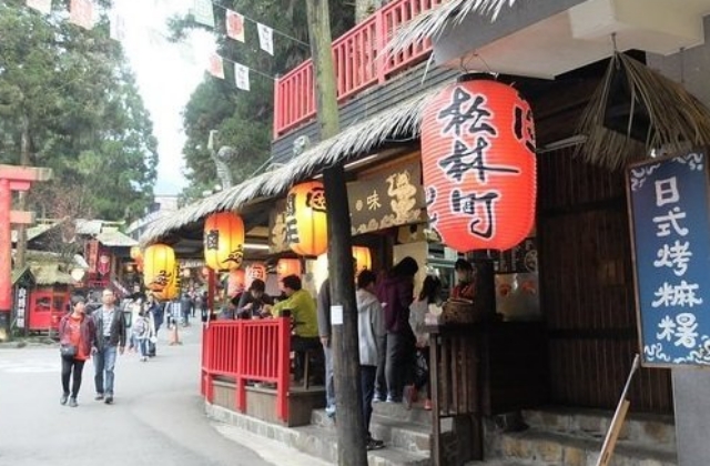 台中発 - 森林渓谷 日帰りツアー (忘憂森林·妖怪村)