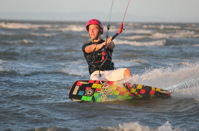 Brisbane Kitesurfing & Windsurfing Class (Surf Connect Watersports Centre)