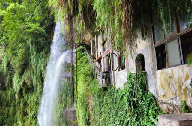 台湾北部ハイライト&銀河洞窟 日帰りタクシー観光ツアー