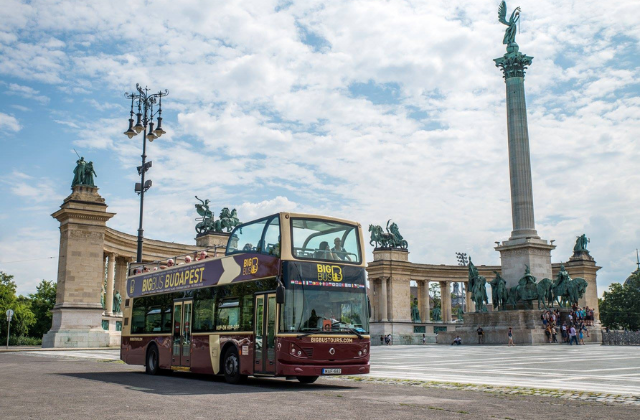 Budapest: Big Bus Hop-On Hop-Off City Tour Bus (1/2/3-Day Ticket)