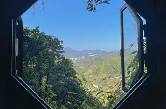 台湾北部ハイライト&銀河洞窟 日帰りタクシー観光ツアー