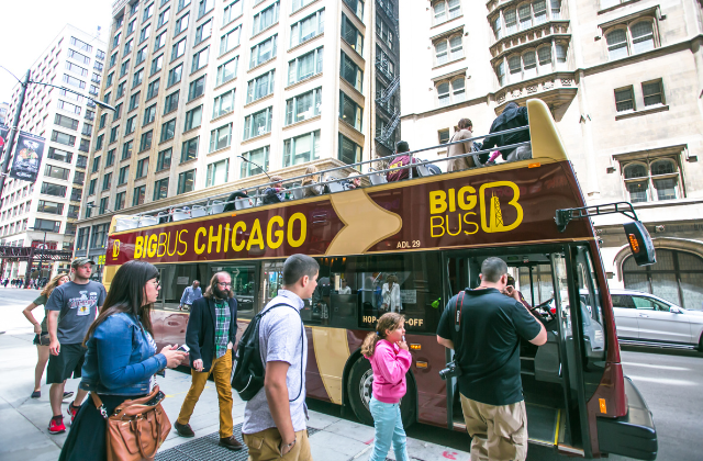 Chicago: Big Bus Hop-on Hop-off 1/2 Day Ticket