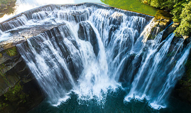 台湾・野柳・十分・金瓜石・九份・タクシーツアー（自由にコースを選択可能）