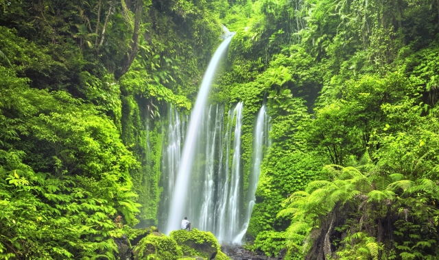 Lombok: Mount Rinjani Waterfall Trekking Tour