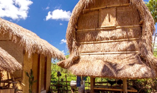 Indonesia: Lombok Traditional Sasak Village Tour