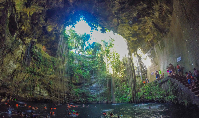 알렉스 가이드의 칸쿤 치첸이트사 & 익킬세노떼 그리고 핑크라군 투어