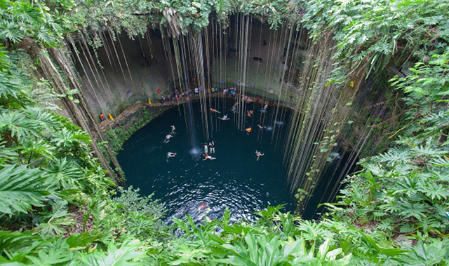 알렉스 가이드의 칸쿤 치첸이트사 & 익킬세노떼 그리고 핑크라군 투어