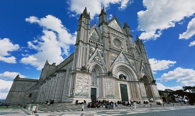 로마 출발: 오르비에토 & 치바타 디 반뇨레죠 여유로운 차량 투어 with 이인우 가이드