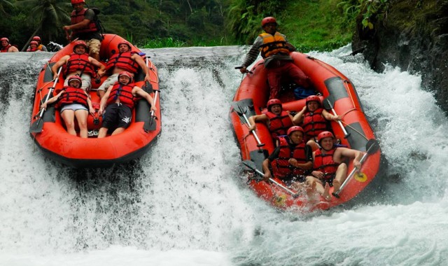 발리 뜨라가와자강 급류 래프팅 투어 (런치 뷔페 제공)