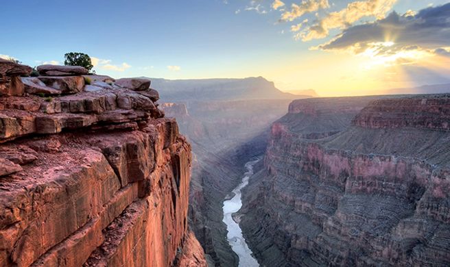 グランドキャニオン・アンテロープキャニオン・ホースシューベンド・レイクパウエル 少人数日帰りツアー