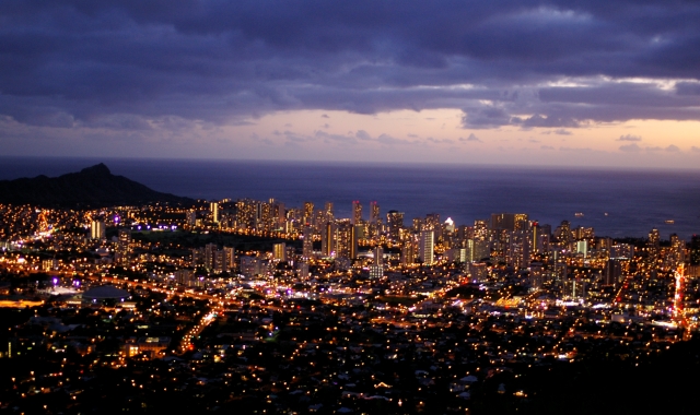 ハワイ・ホノルル・ウルフギャングステーキハウス(デラックスコース)＆タンタラス夜景ツアー