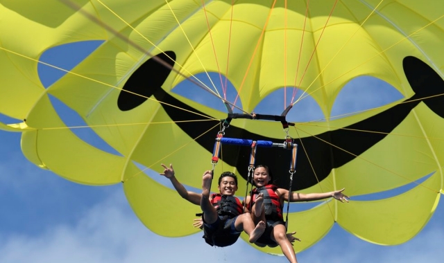 하와이 오아후 거북이 스노클링 투어 + 제트스키 + 패러세일링