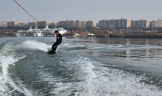 서울 압구정 한강 리버시티 웨이크서핑 체험 & 강습