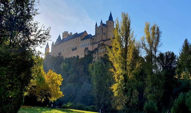 마드리드 출발: 세고비아 & 톨레도 투어 with 유튜버 디에고 가이드